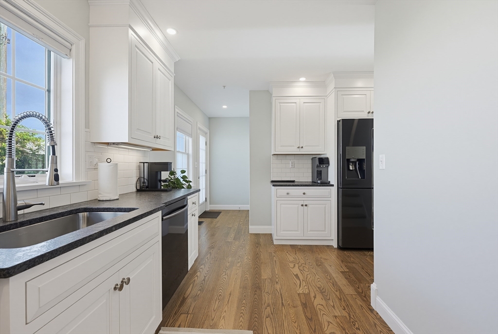 11 Railroad Ave # B6