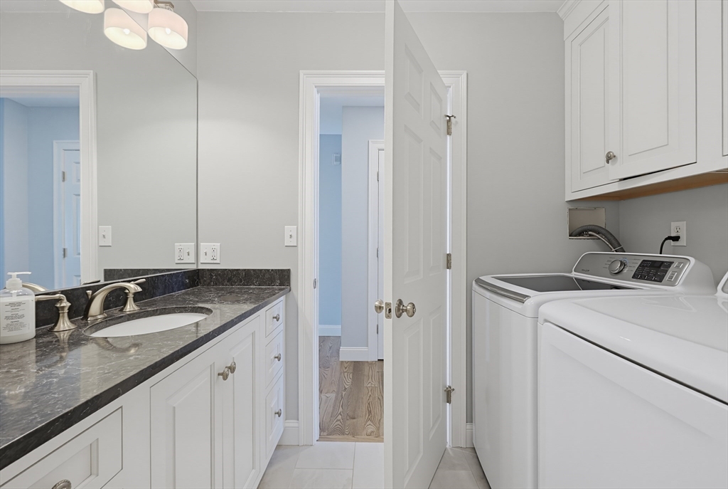 11 Railroad Ave # B6
