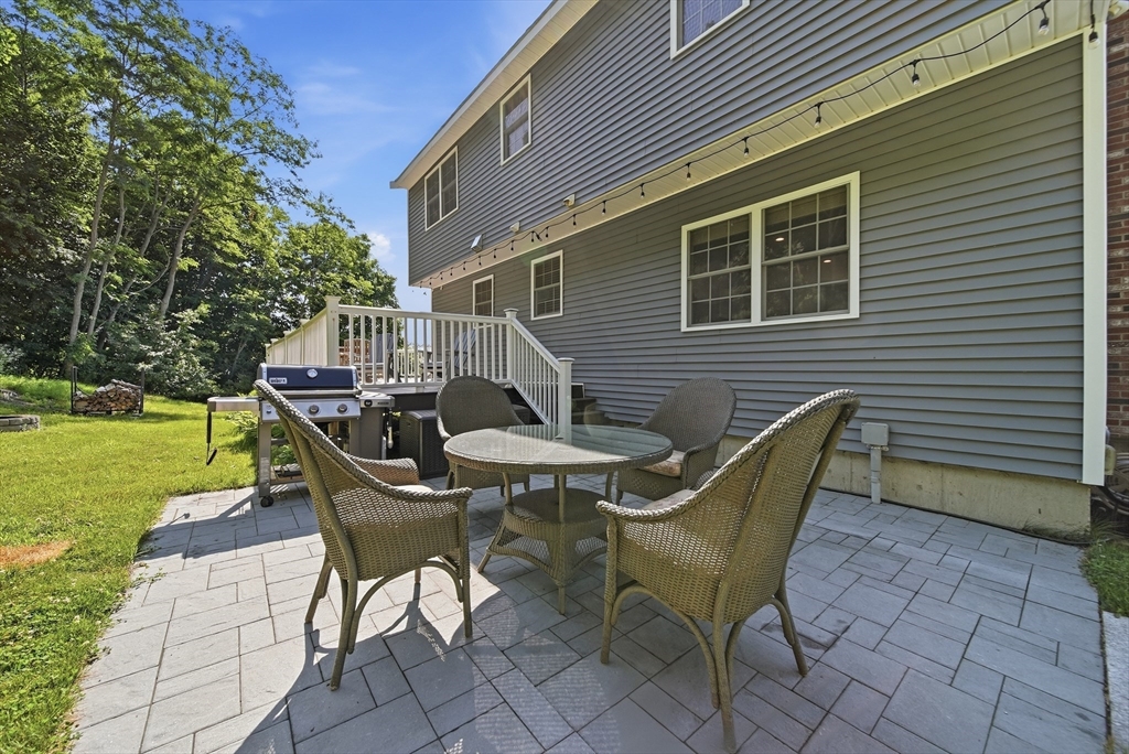 588 Main St