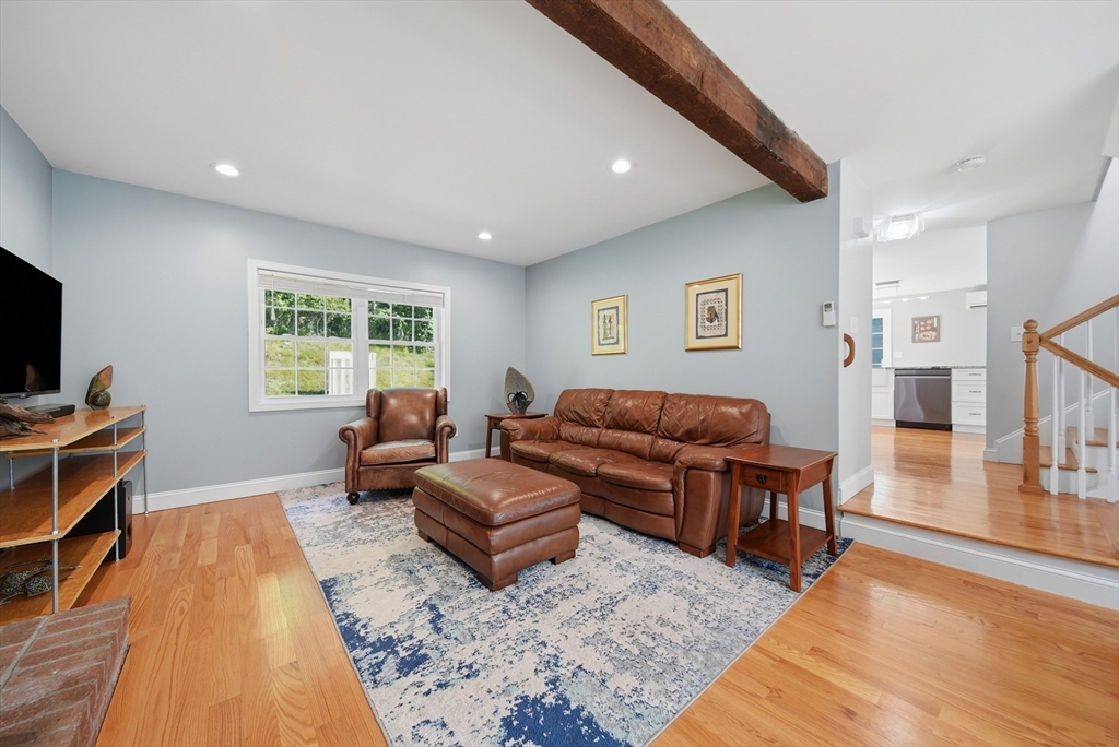 588 Main St
