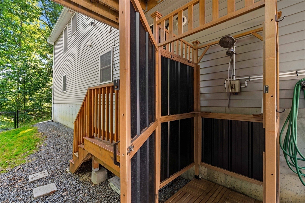 45 Folly Mill Rd