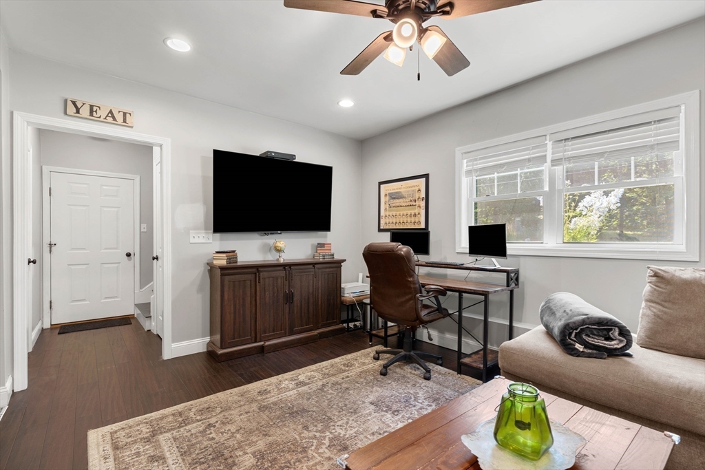 45 Folly Mill Rd