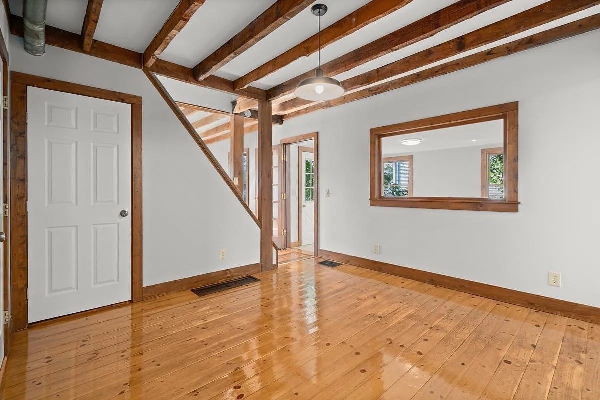 6-8 and 9 Richs Court