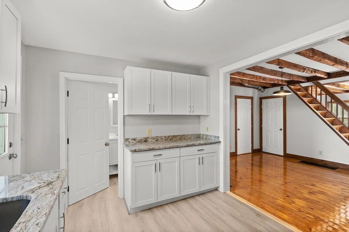 6-8 and 9 Richs Court