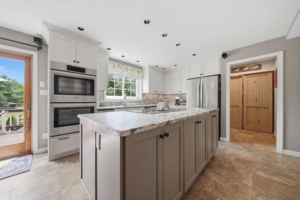 1394 Main St