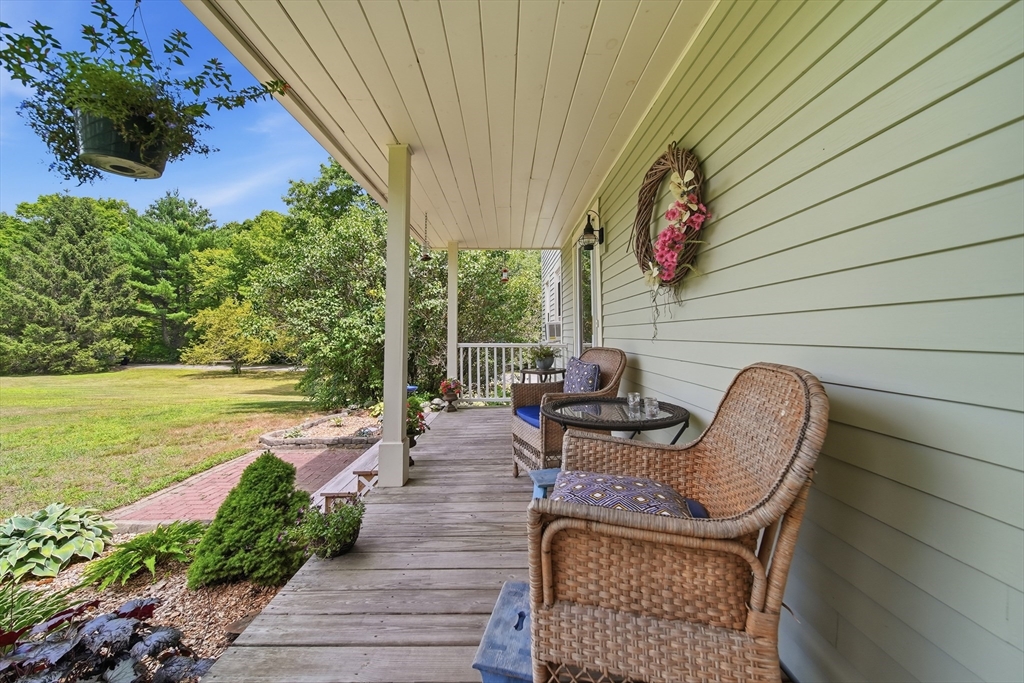 1394 Main St
