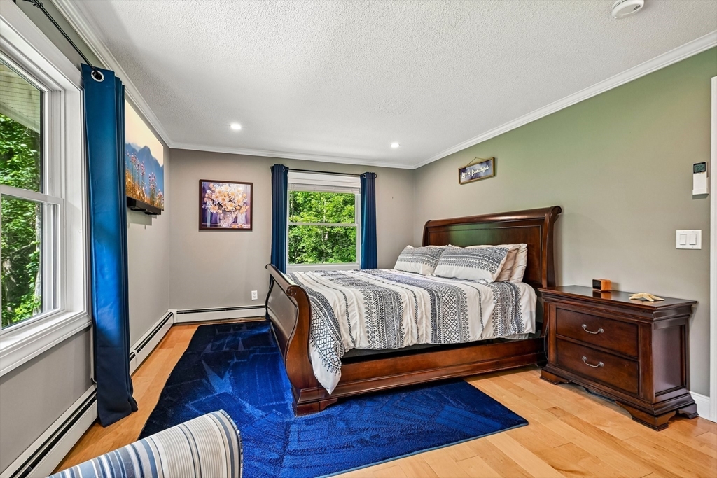 13 Meetinghouse Hill Road