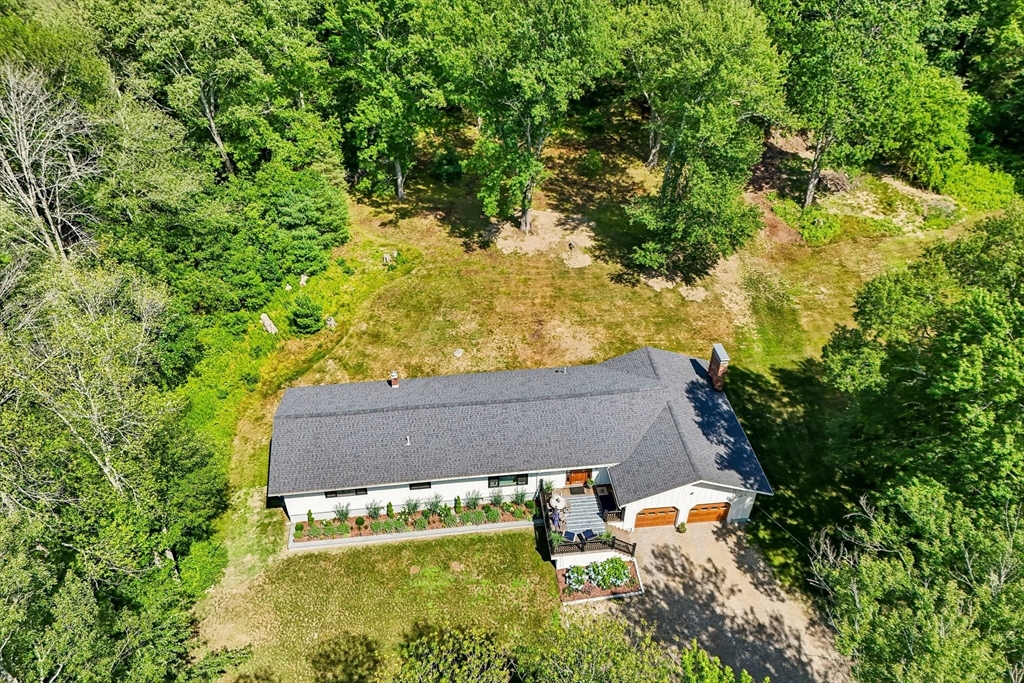 13 Meetinghouse Hill Road