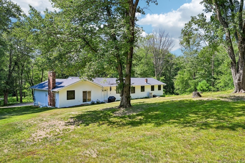 13 Meetinghouse Hill Road