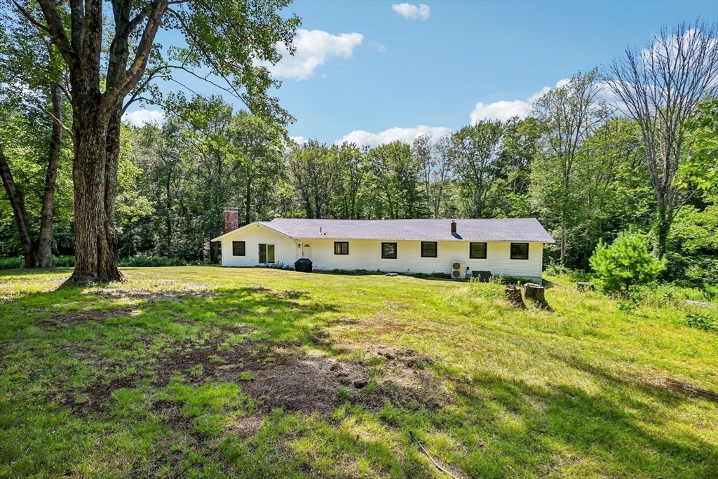 13 Meetinghouse Hill Road