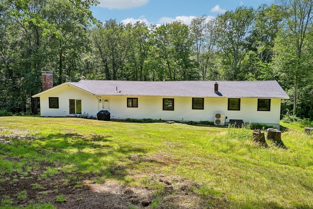 13 Meetinghouse Hill Road