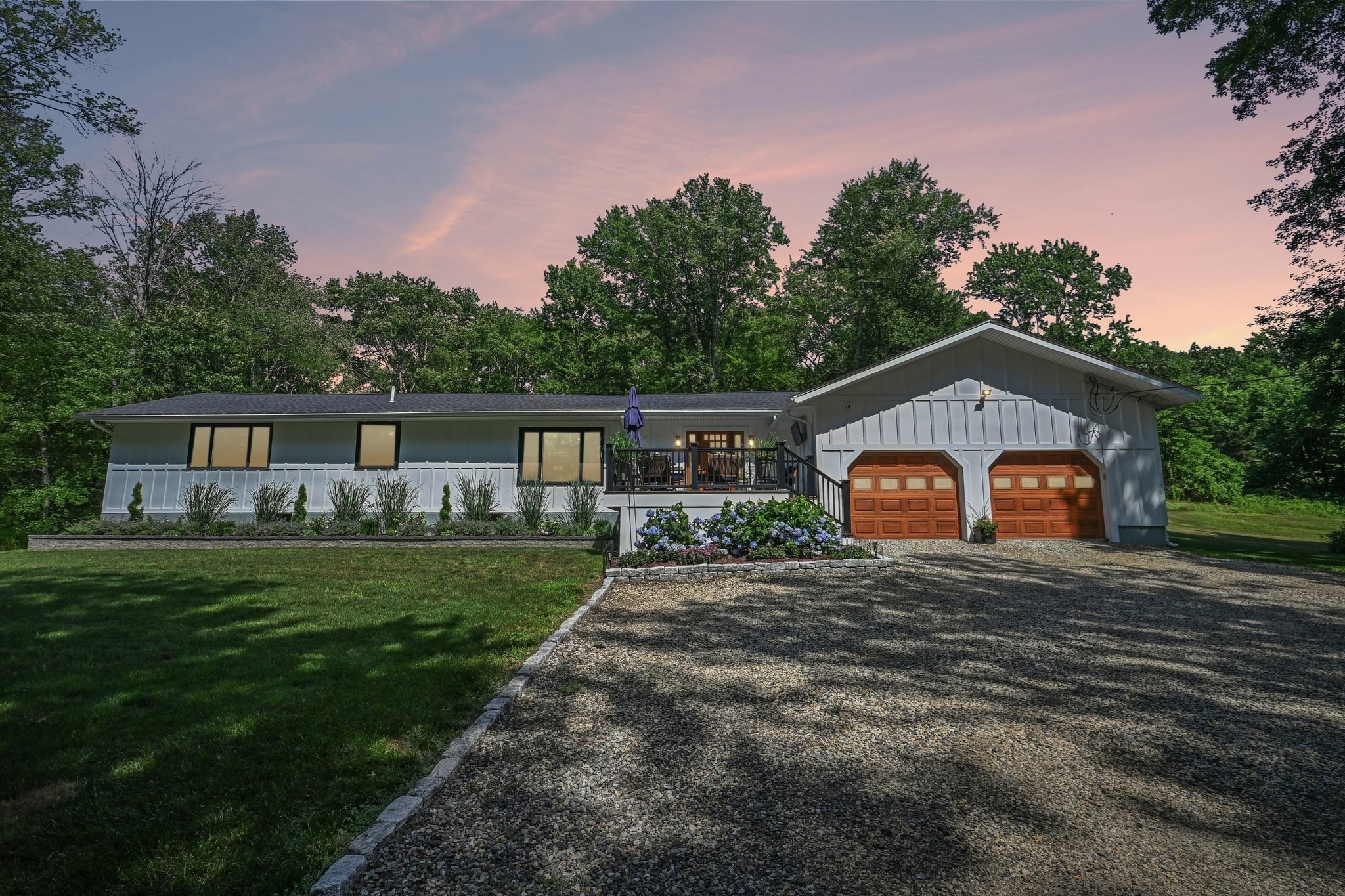 13 Meetinghouse Hill Road