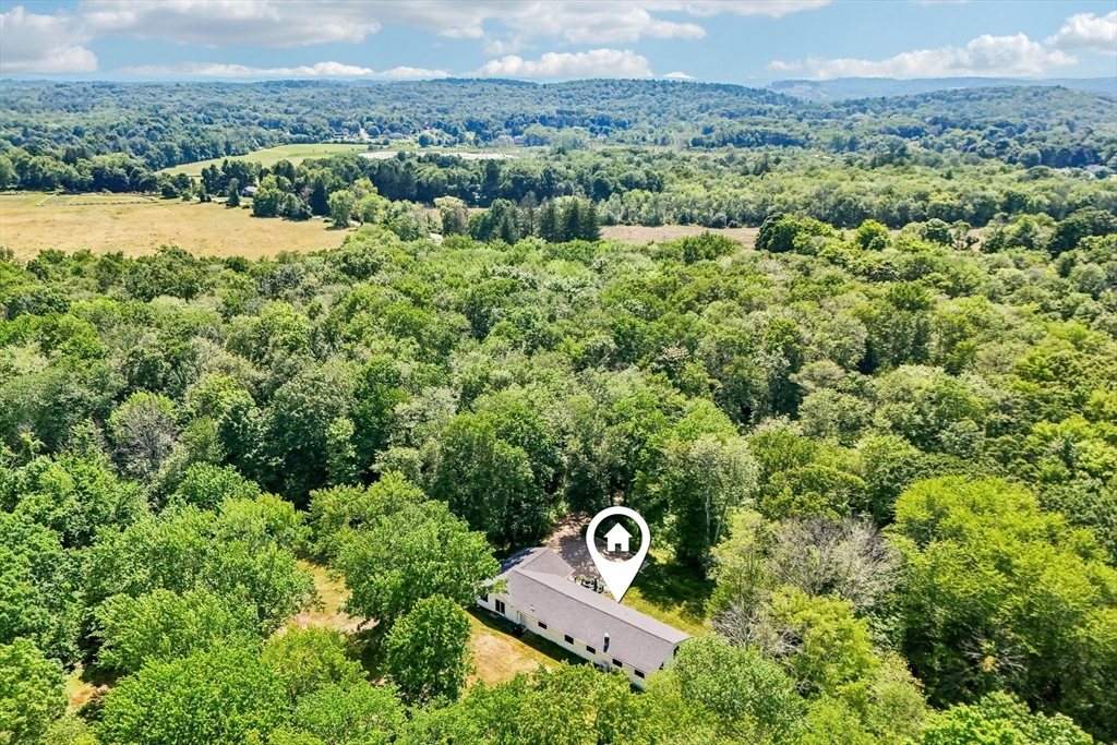 13 Meetinghouse Hill Road
