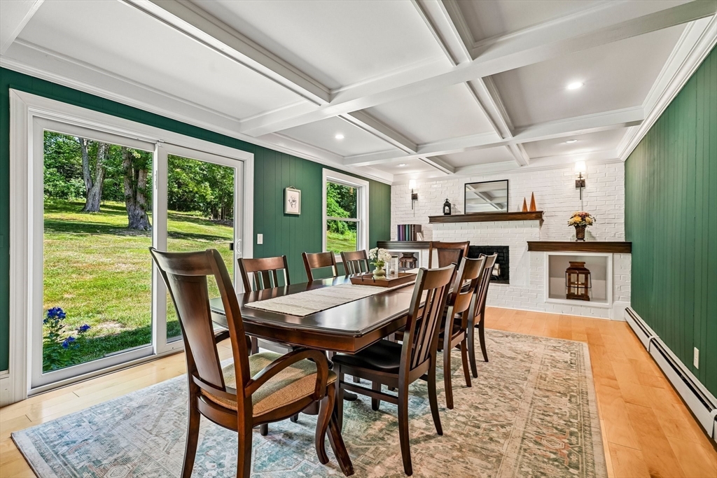 13 Meetinghouse Hill Road