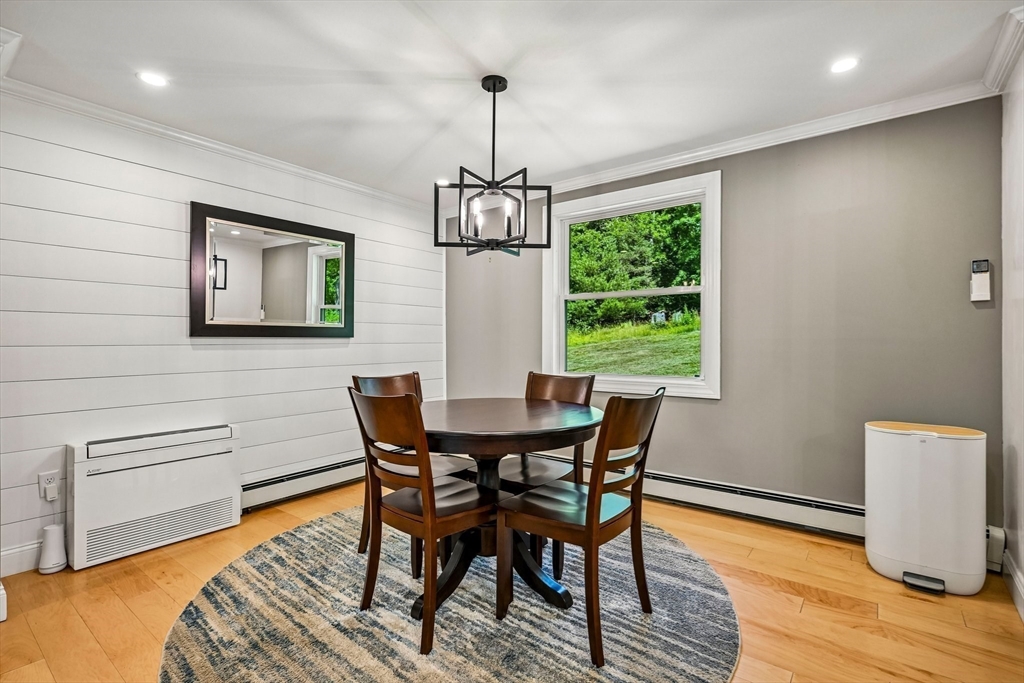 13 Meetinghouse Hill Road