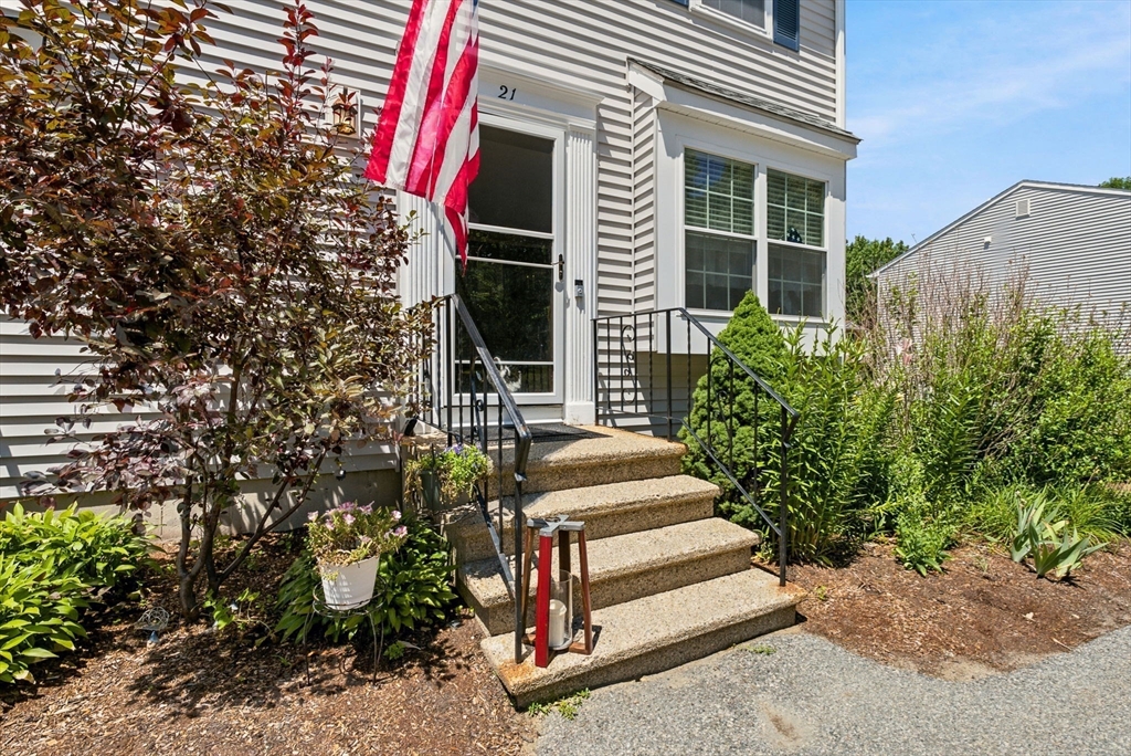 21 Kathy Dr # 21