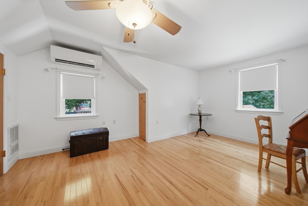 3 Linden Ave