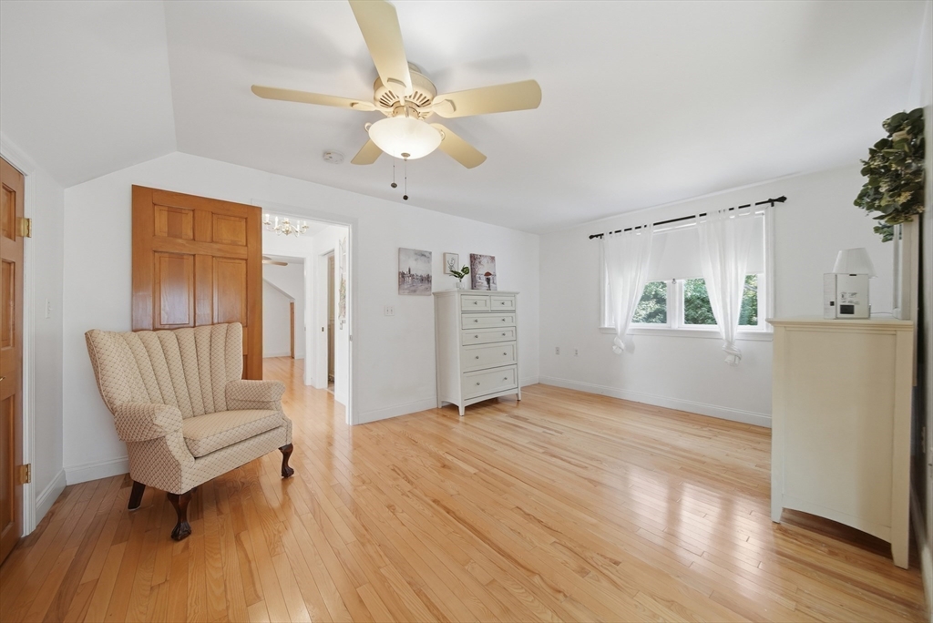 3 Linden Ave