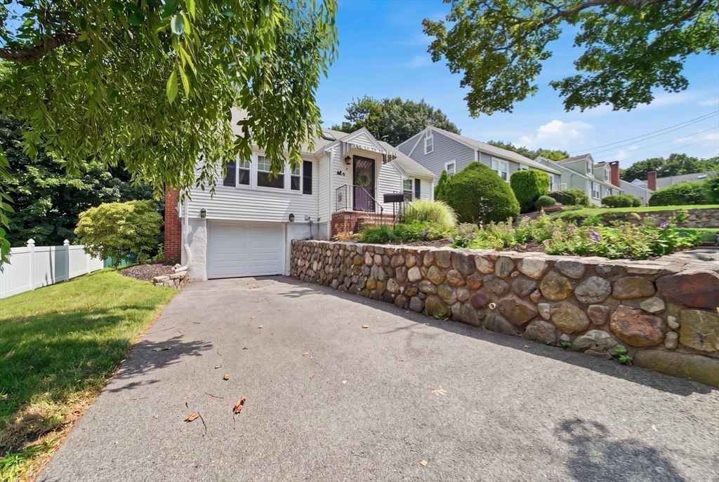 3 Linden Ave