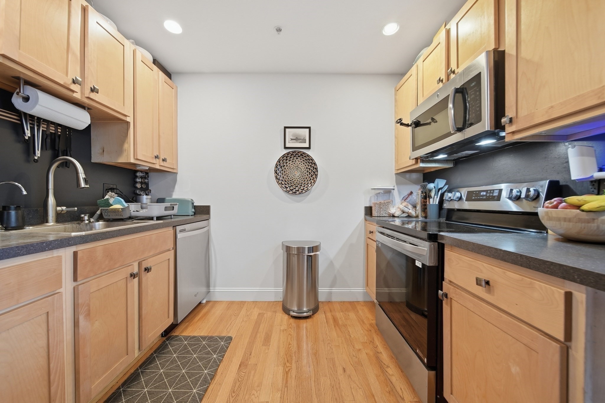 220 Spencer Ave # 104