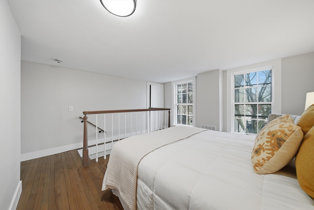 68 Pleasant St # 3