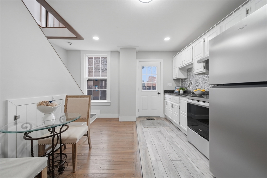 68 Pleasant St # 3