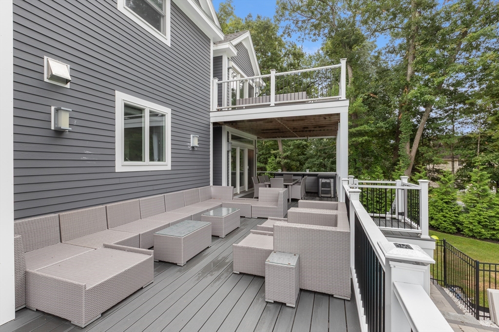 20 Lisa Ln