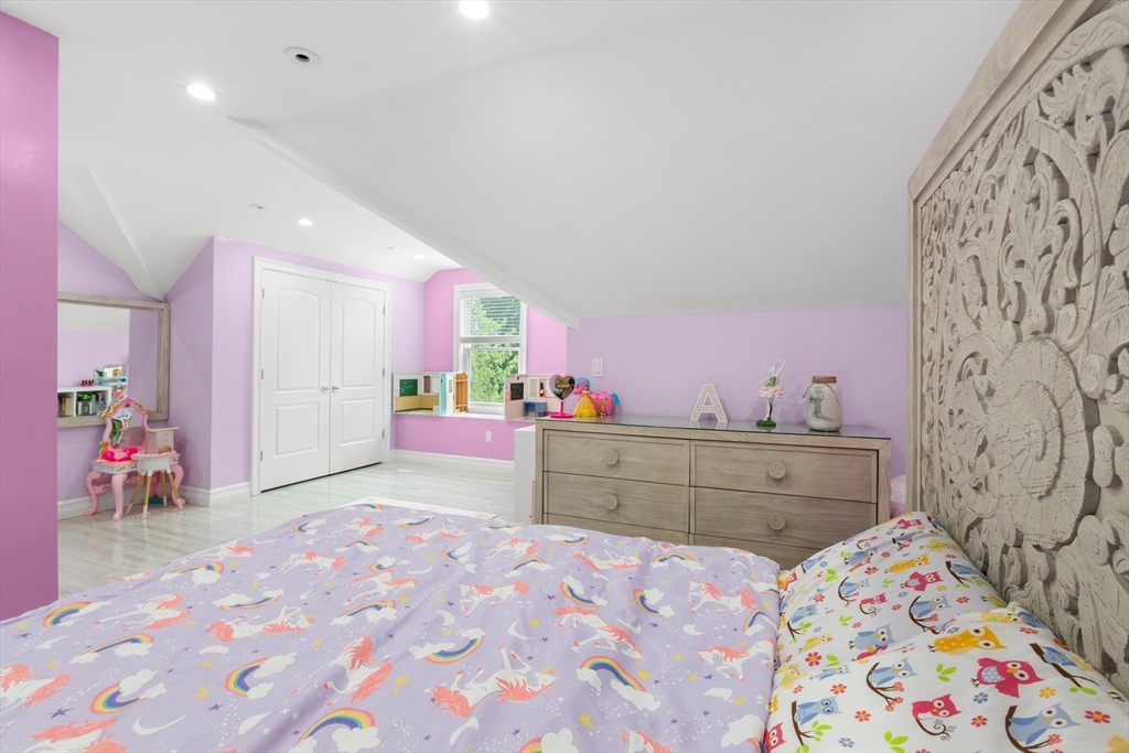 20 Lisa Ln