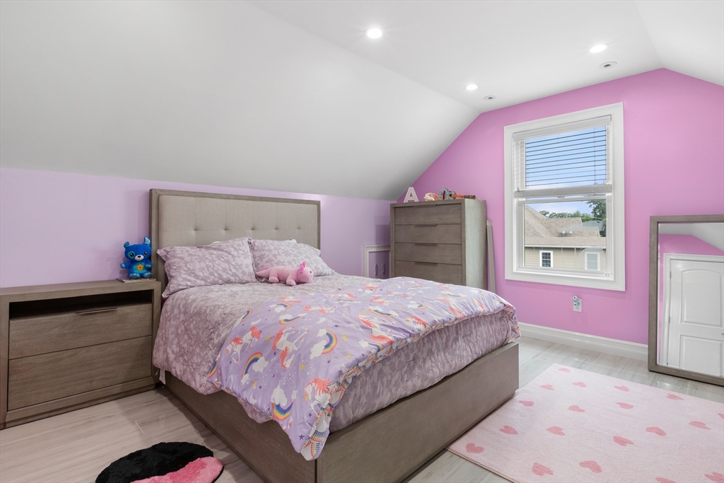 20 Lisa Ln