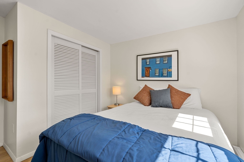 133 Old Point