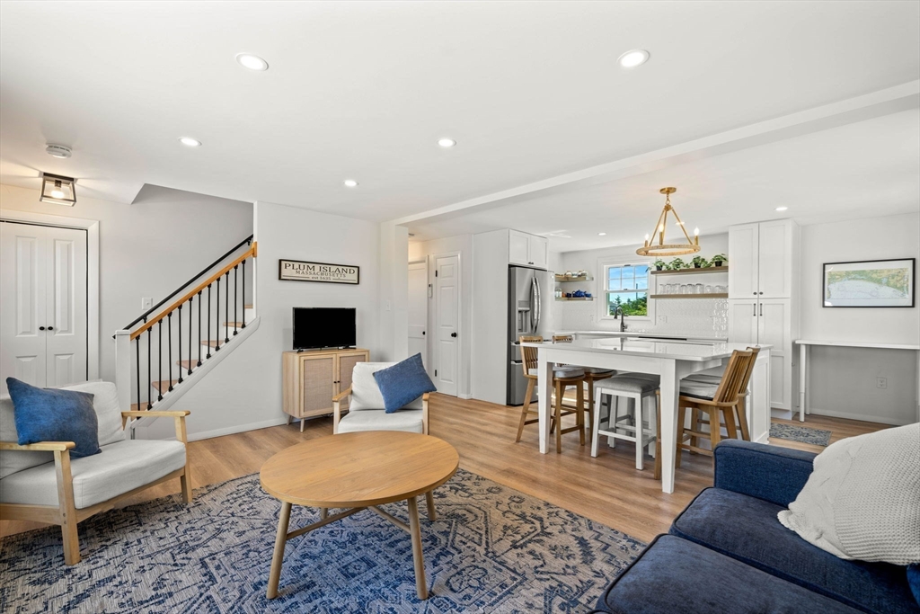 133 Old Point