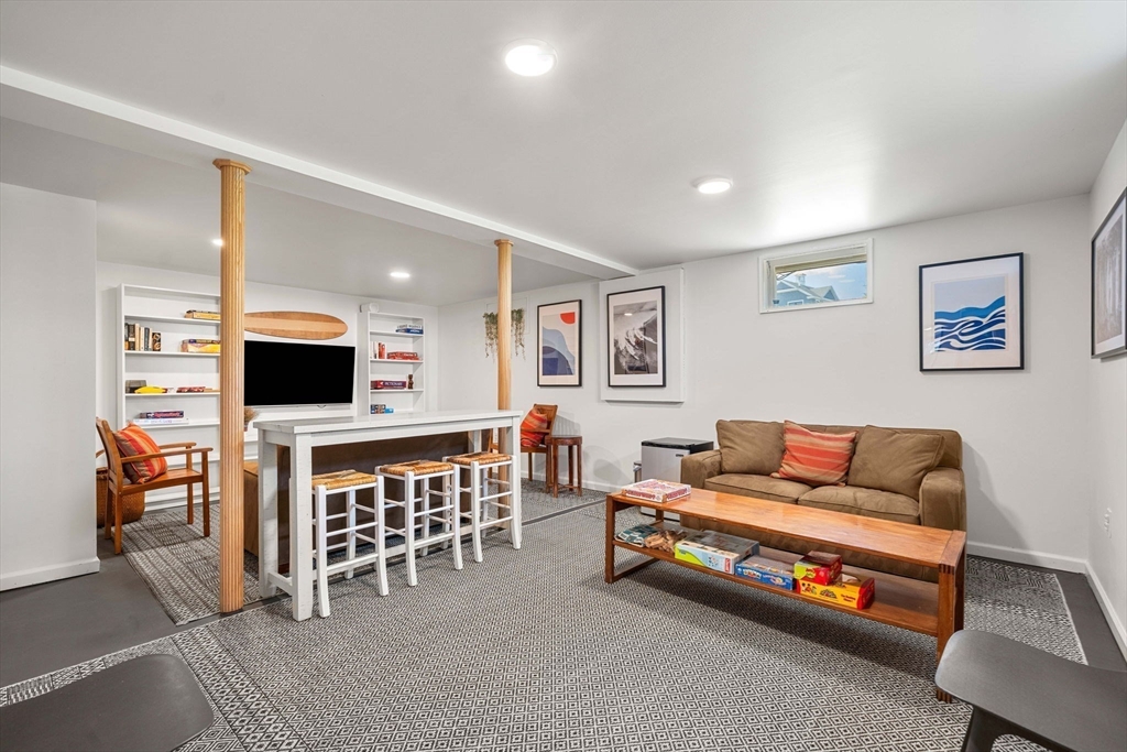 133 Old Point