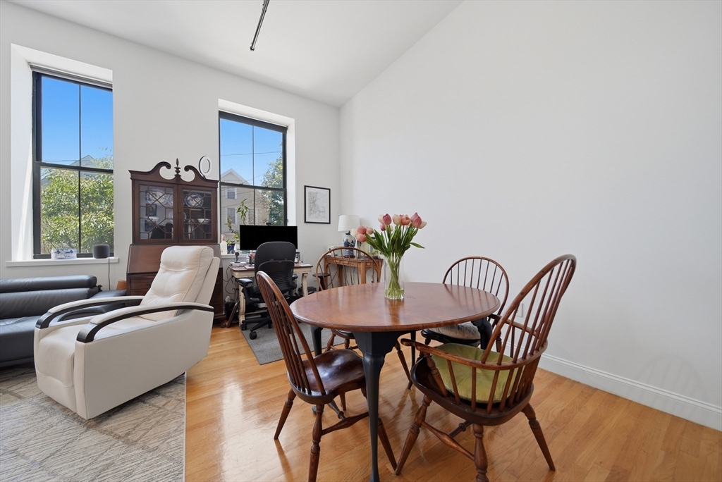 220 Spencer Ave # 104
