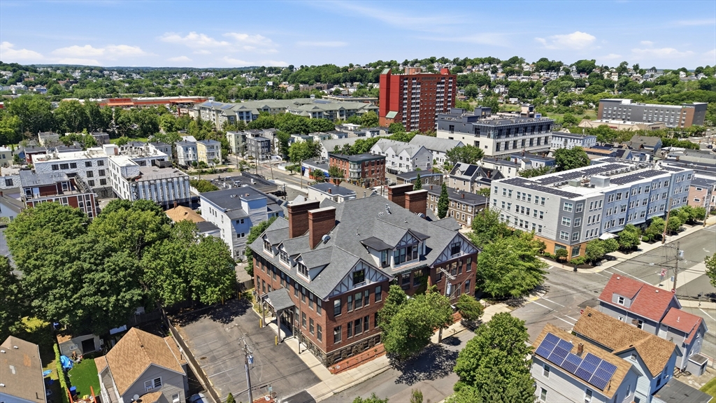 220 Spencer Ave # 104