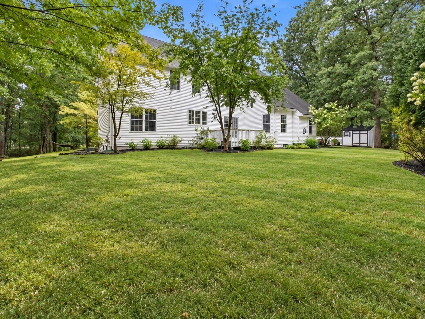 22 R Sawyer Ln