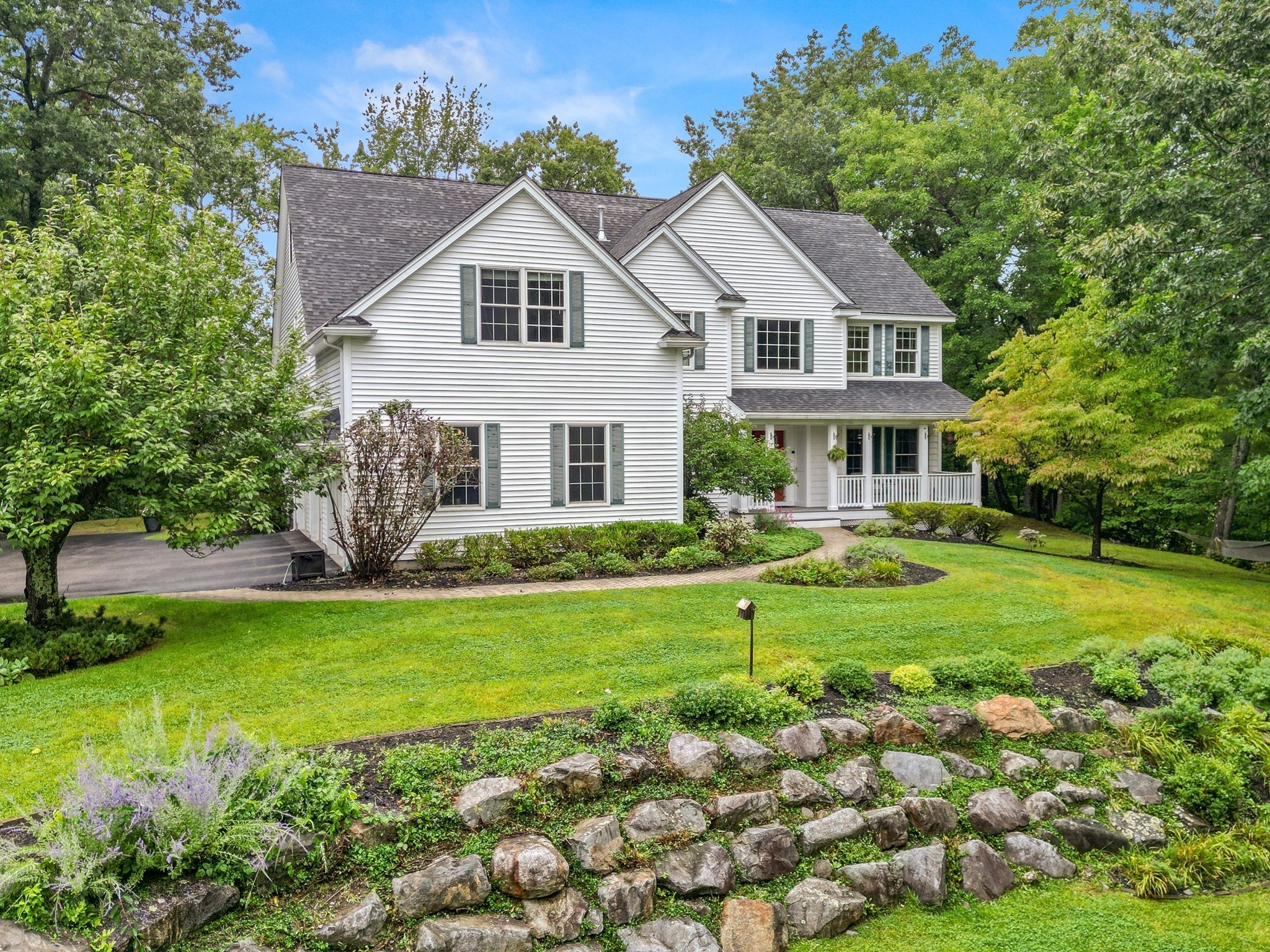 22 R Sawyer Ln