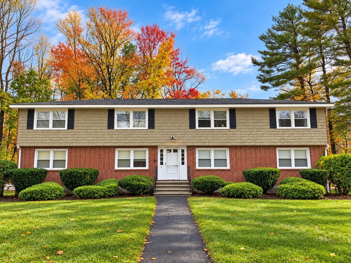 8 Greenleaf Drive # G