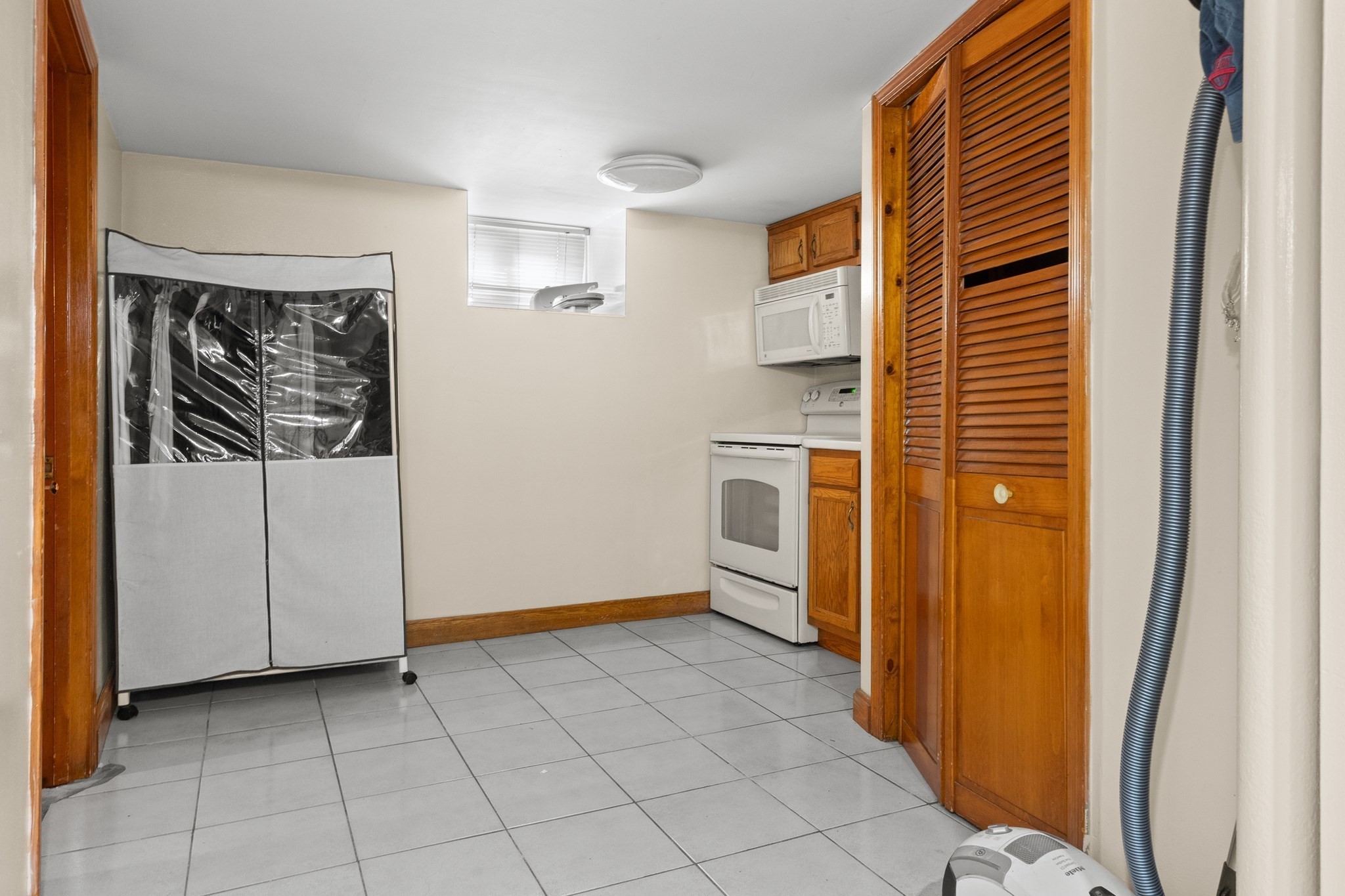 21 Buxton St