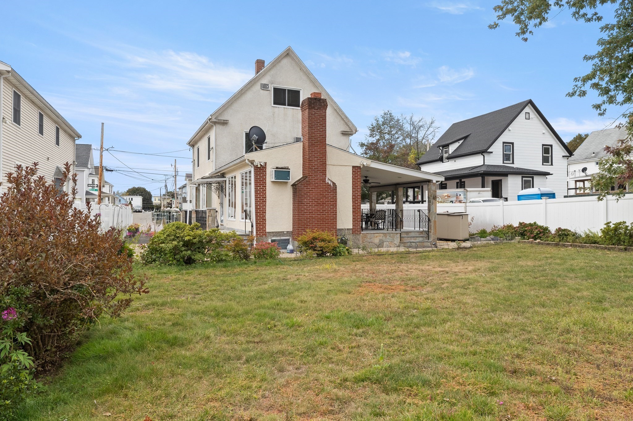 21 Buxton St