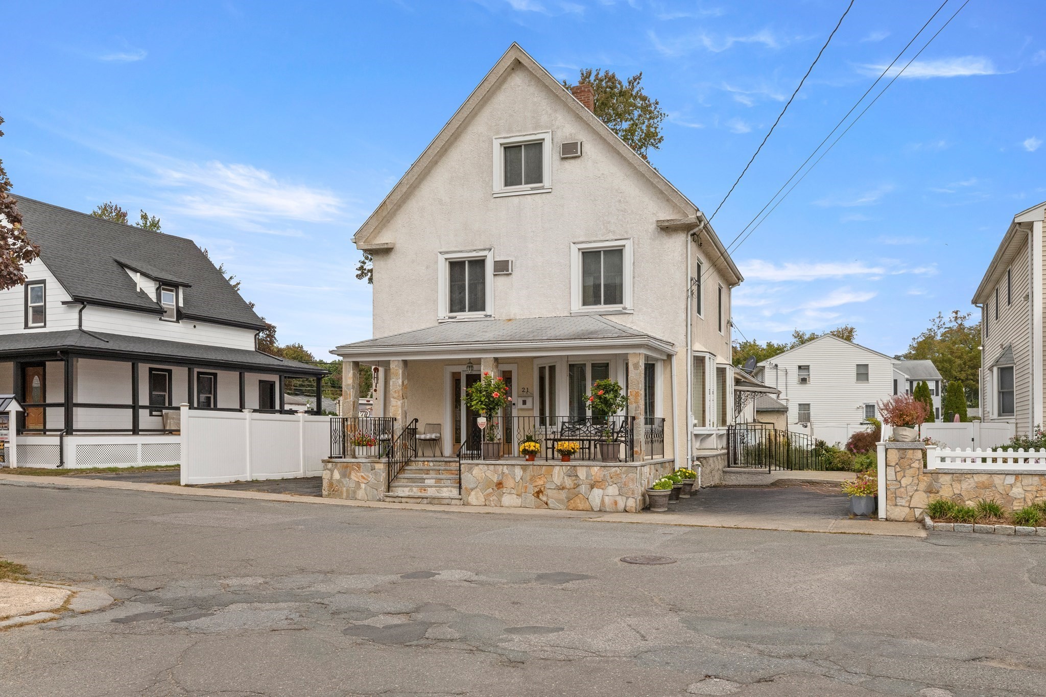 21 Buxton St