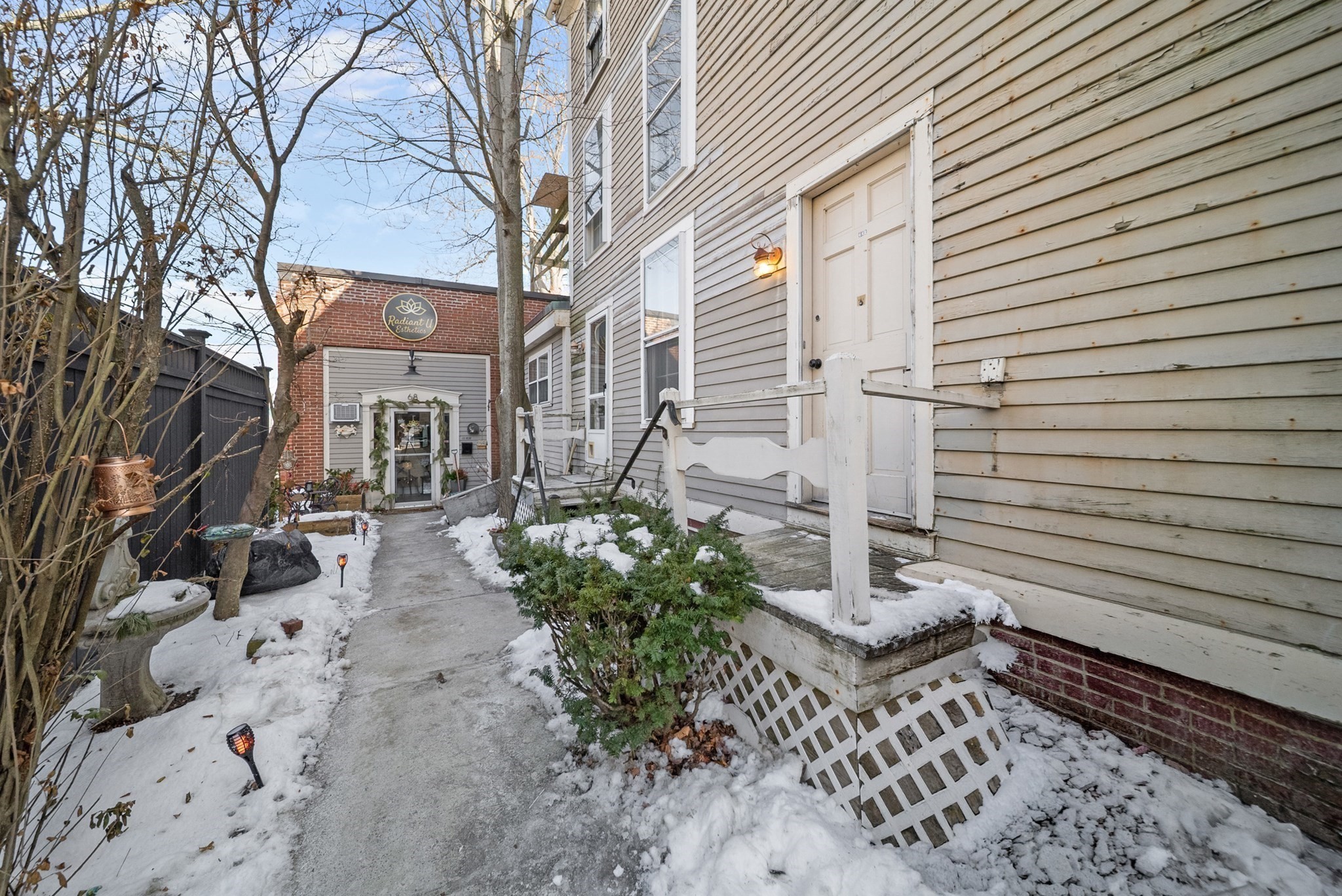 68 Pleasant St # 2