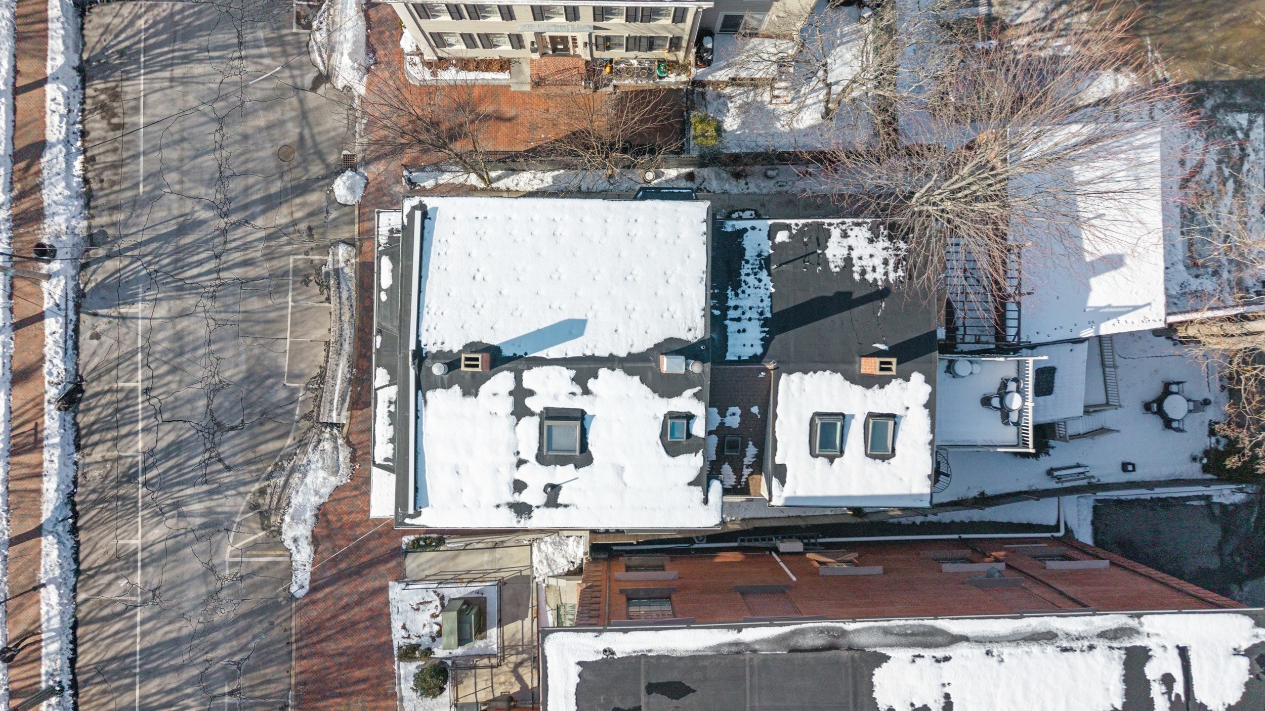 68 Pleasant St # 2