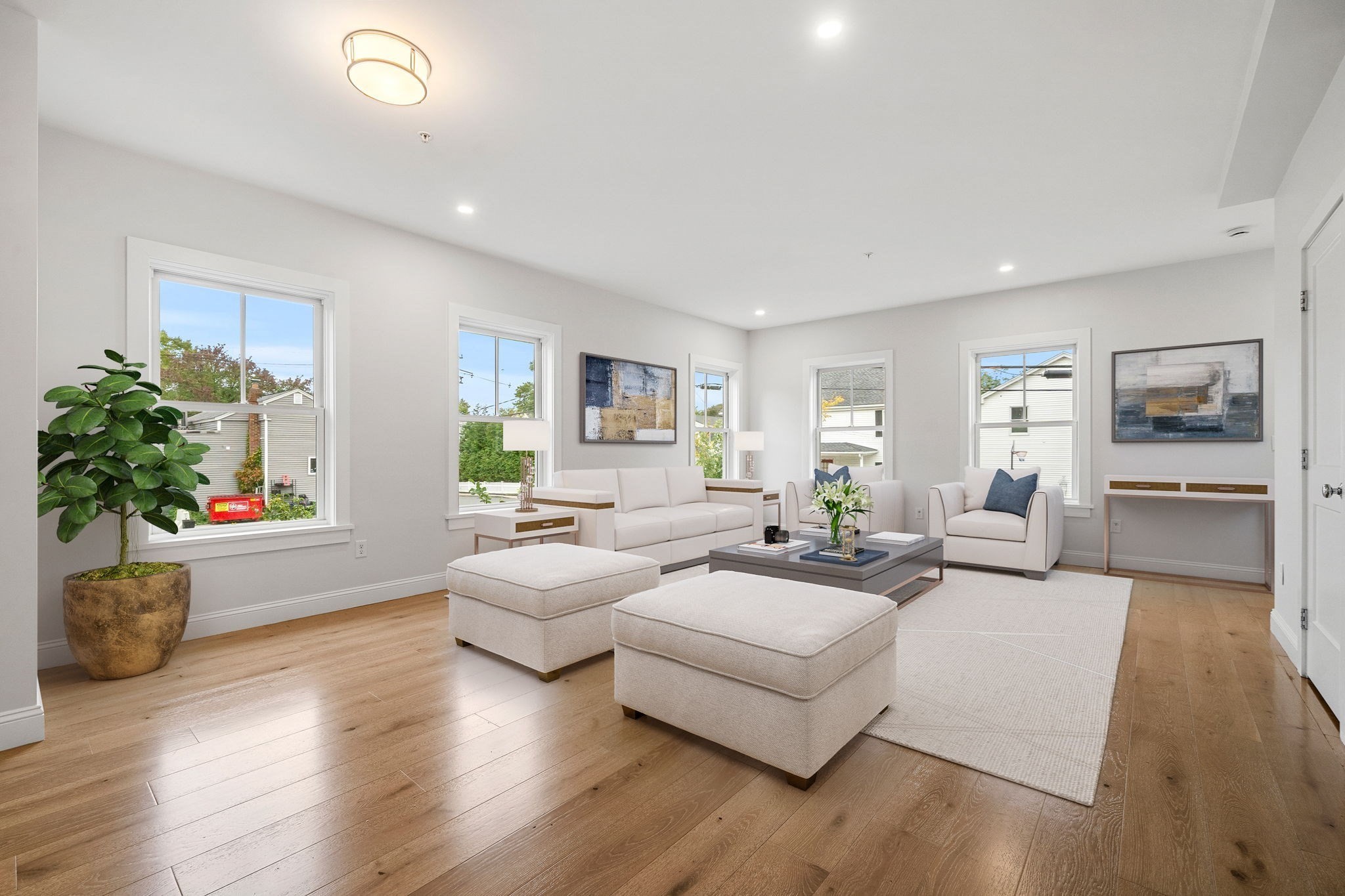 1 Broadway Ave # 4
