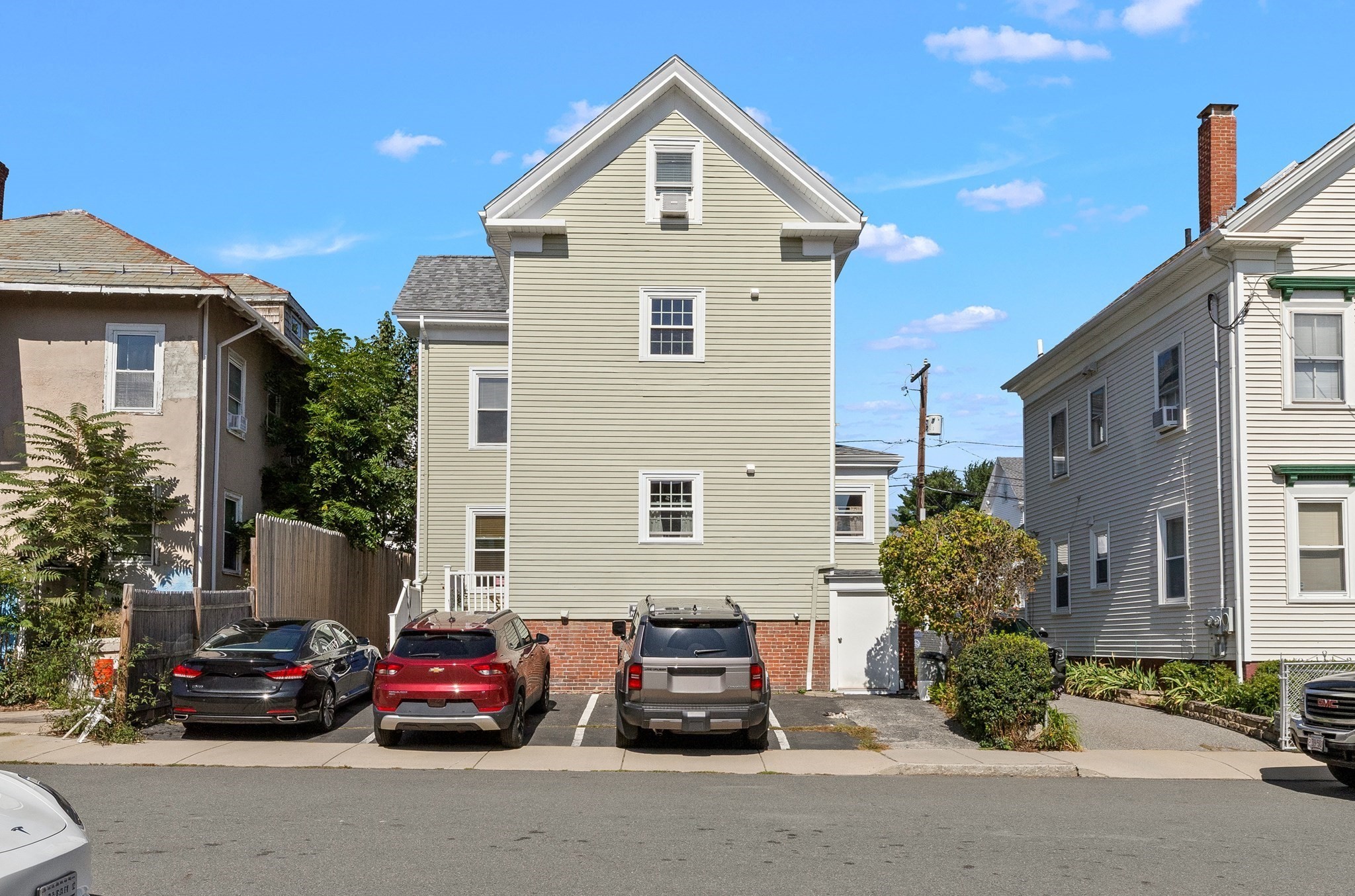 14 Boardman St # 2
