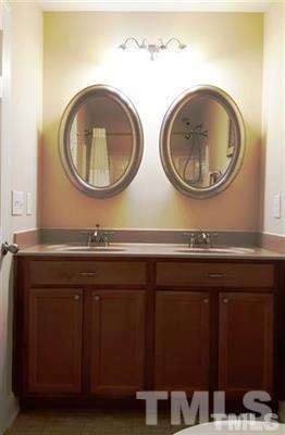 194 Point Comfort Lane Unit: (UnitID 12701596)