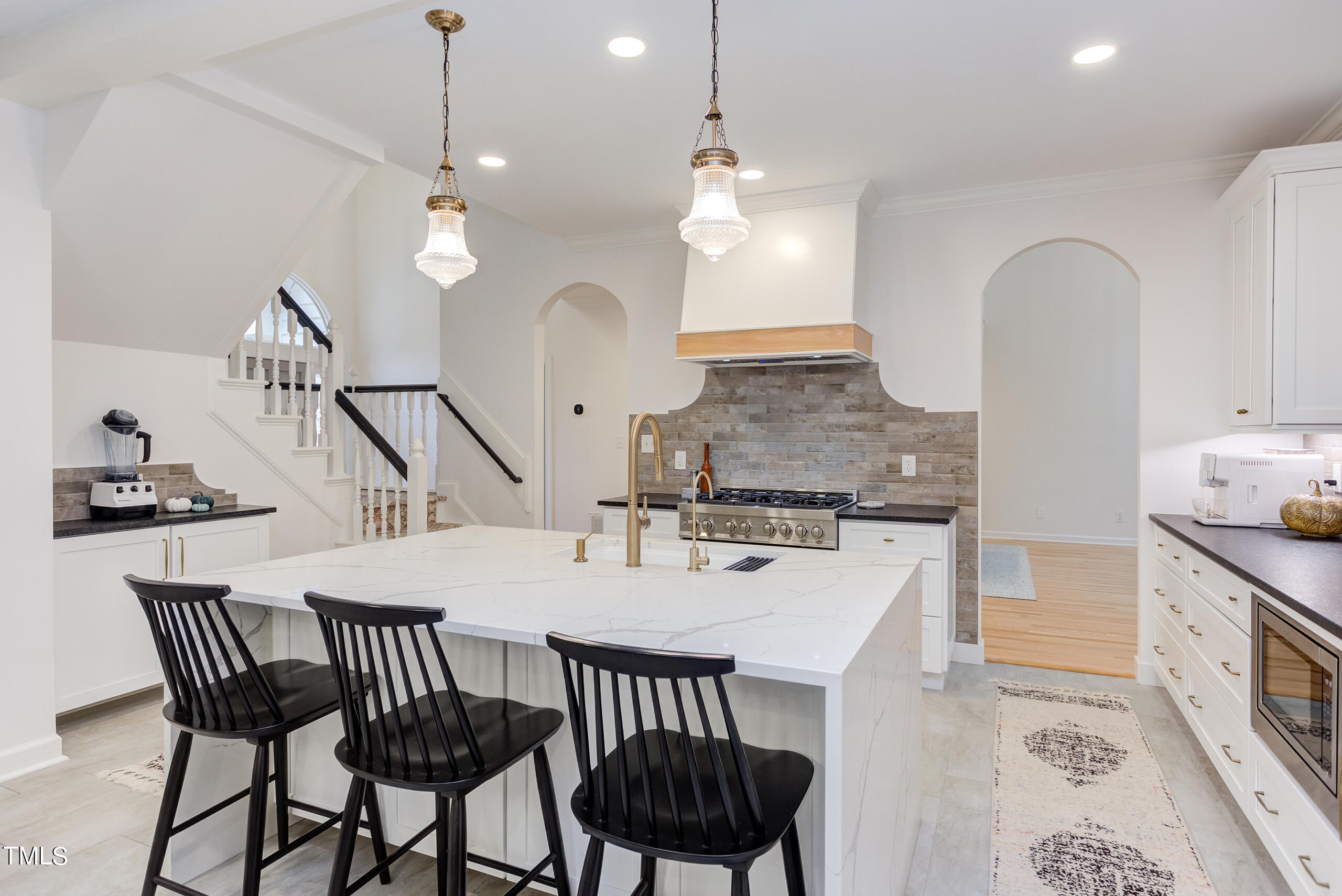 12504 Waterman Drive