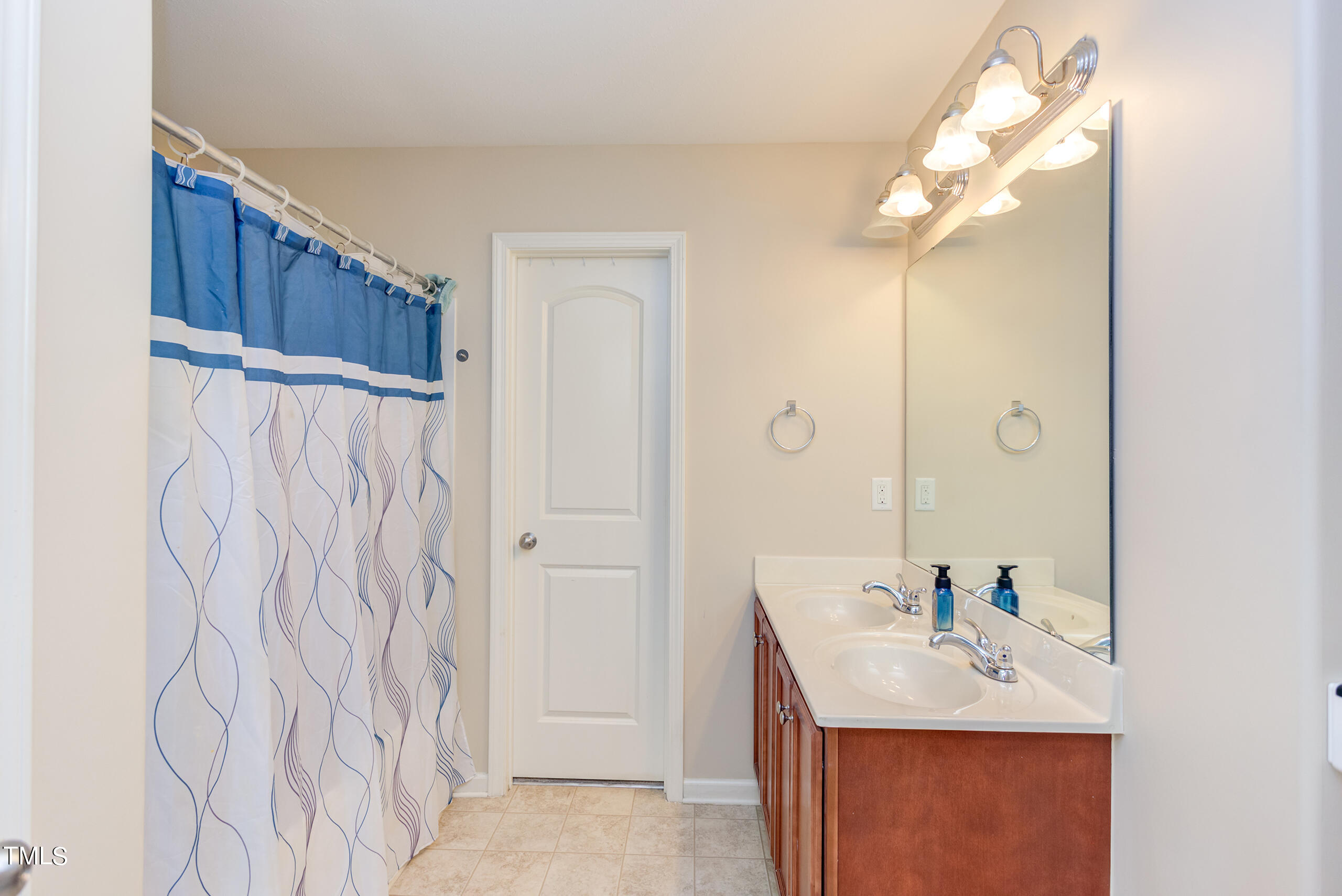 2615 Maybrook Crossing Drive