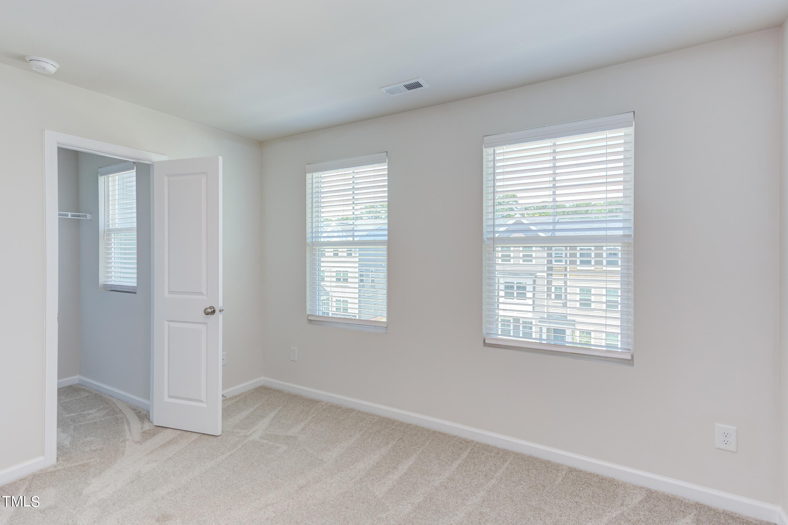 4954 Southern Magnolia Drive