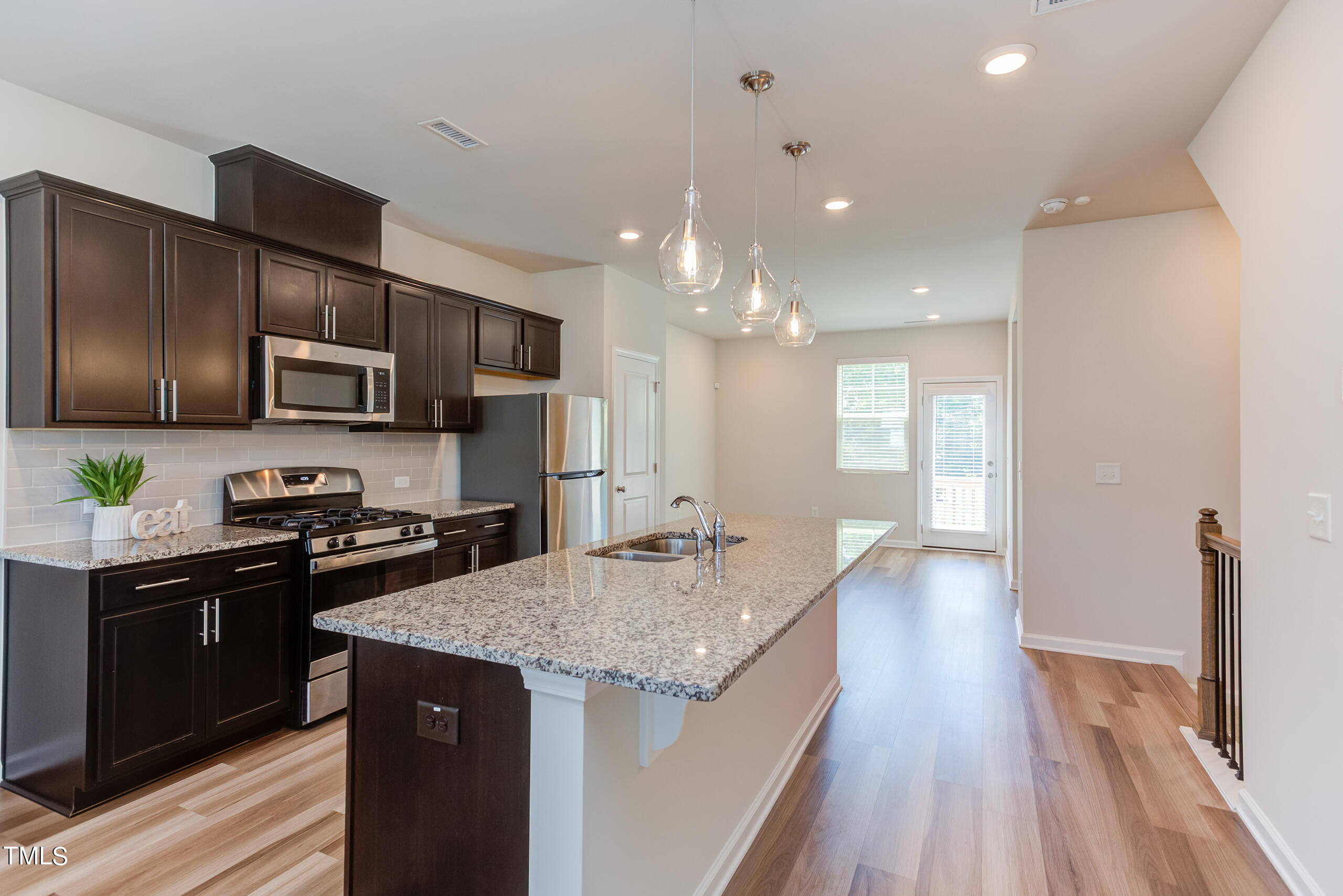 4954 Southern Magnolia Drive