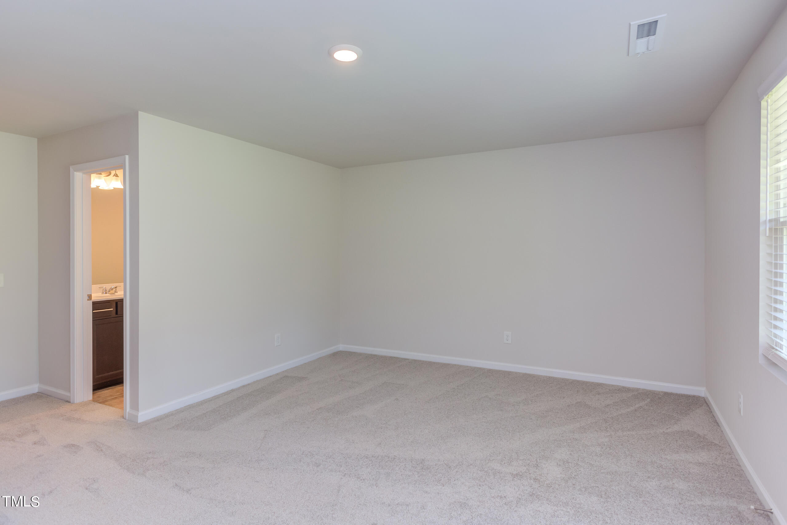 4954 Southern Magnolia Drive